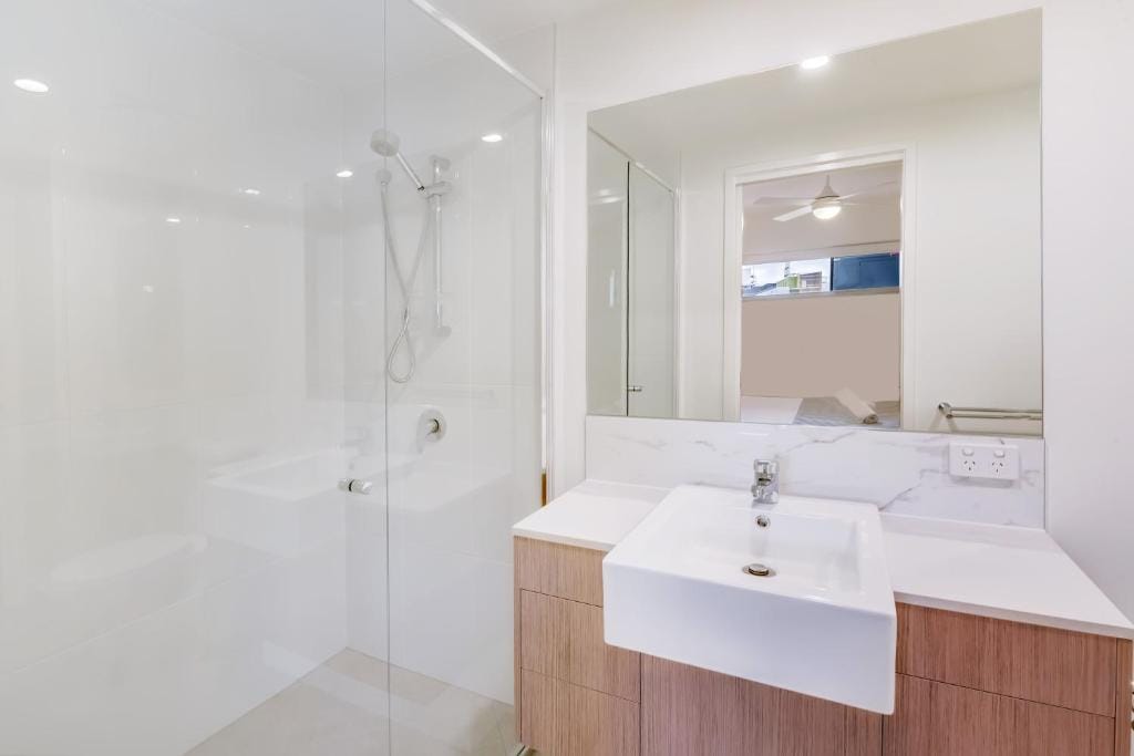 Aquarius Kawana — 3
