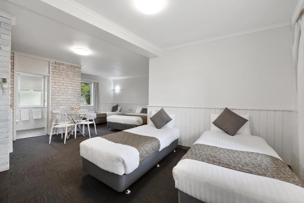 Coach House Launceston — 5