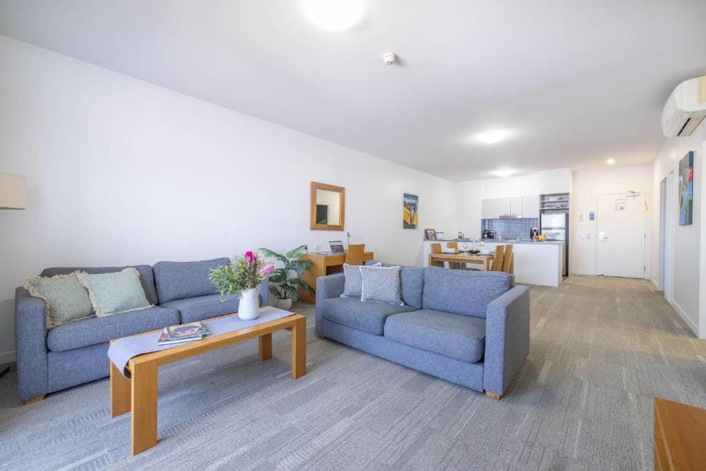 MainStay Suites Mackay — 1