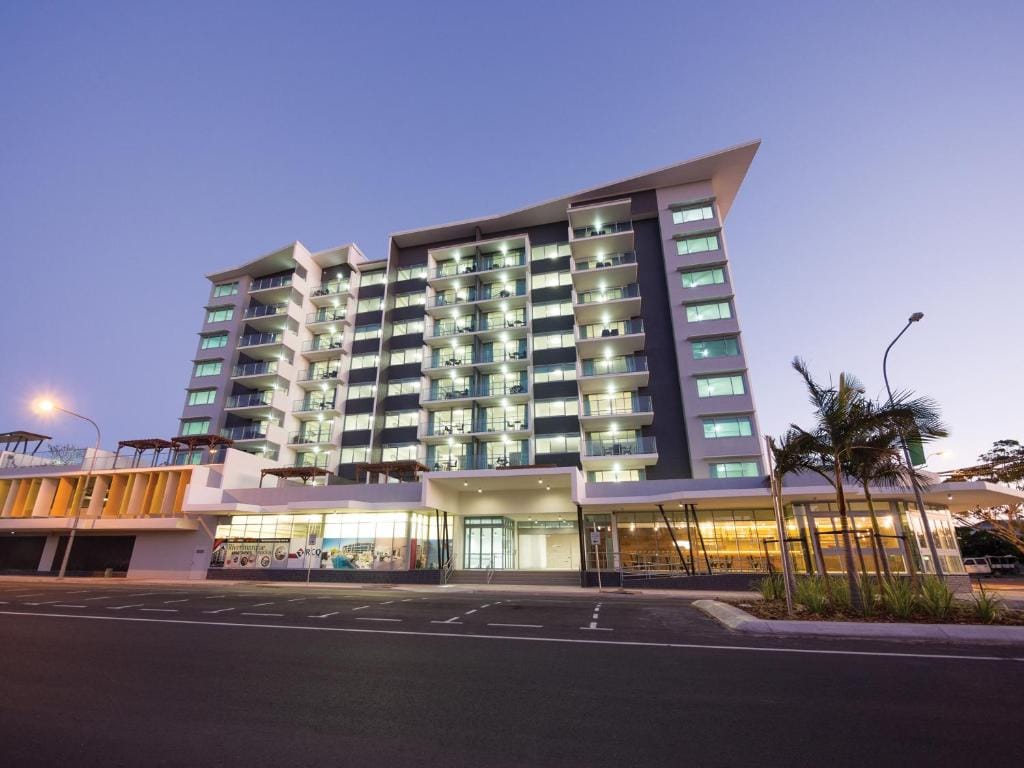 Oaks Mackay Rivermarque Hotel — 1