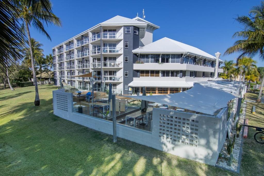 Ocean International Hotel — 1