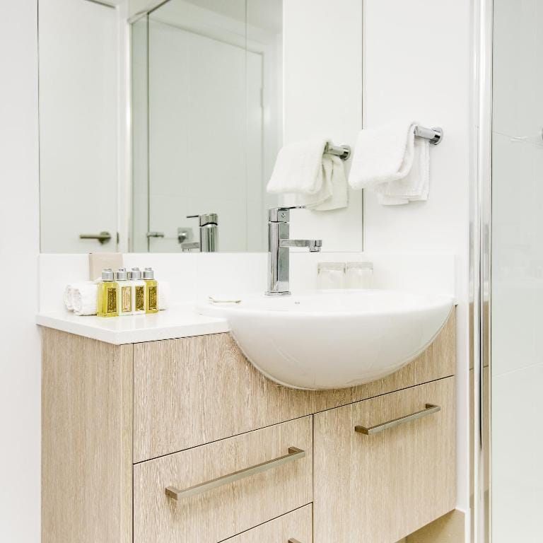 Riviera Mackay — 3