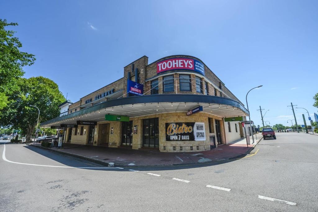Belmore Hotel Maitland — 1