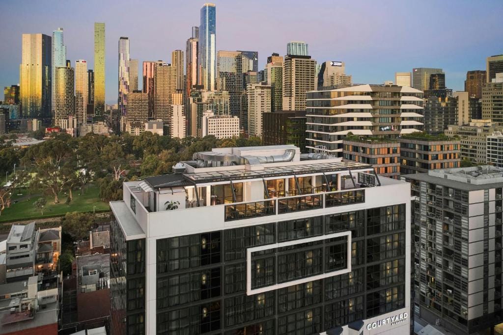 Courtyard by Marriott Melbourne Flagstaff Gardens — 1