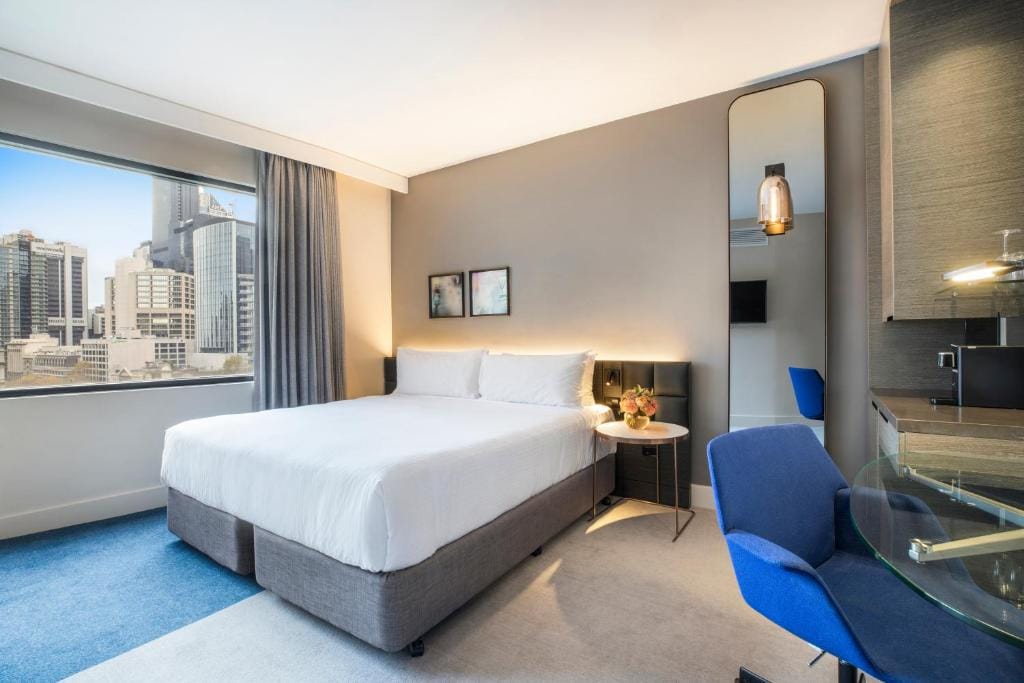 Crowne Plaza Melbourne by IHG — 4