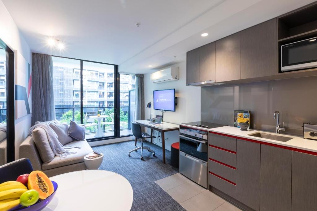 MainStay Suites Abbotsford — 4