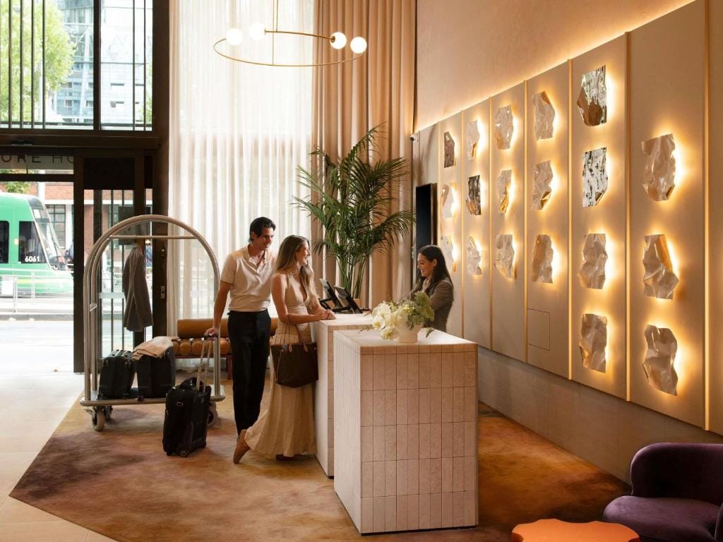 Mercure Melbourne La Trobe Street — 1