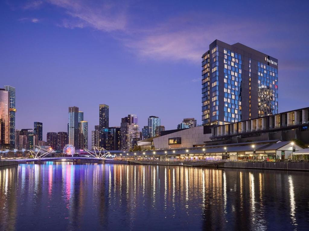 Pan Pacific Melbourne — 1