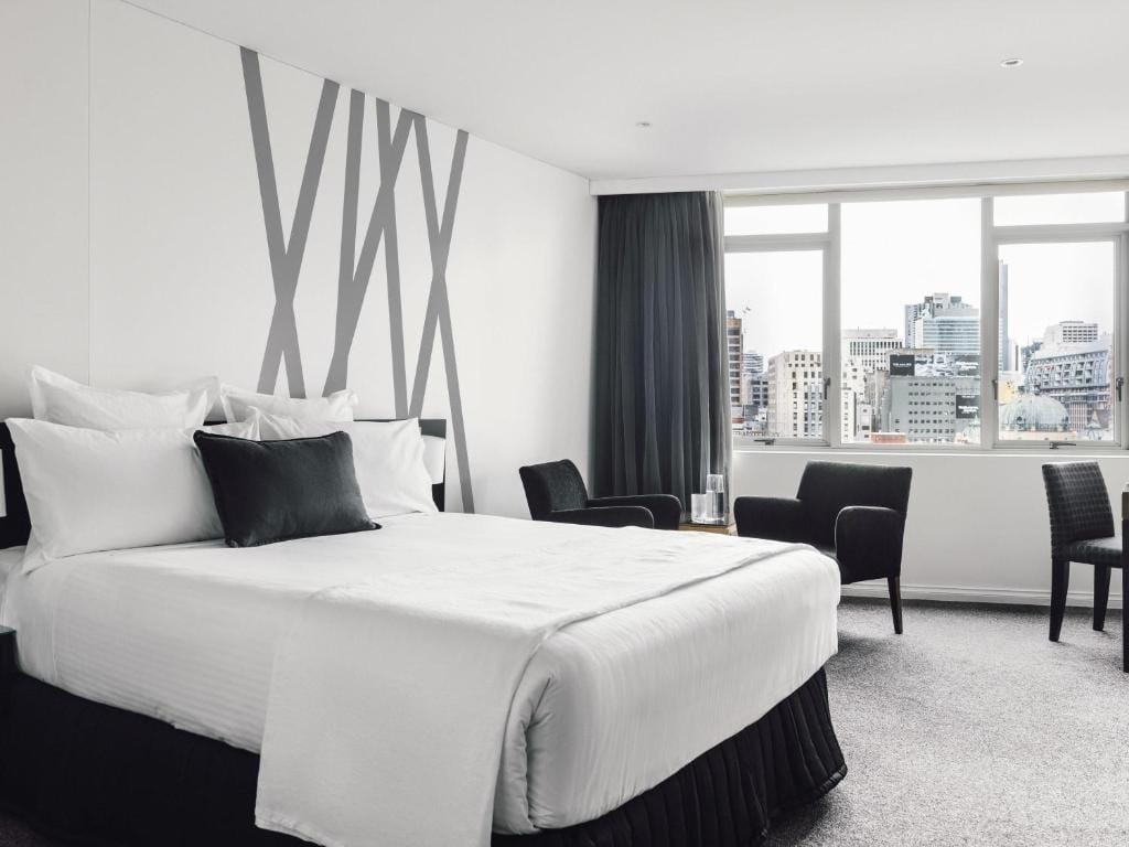 Quay West Suites Melbourne — 4