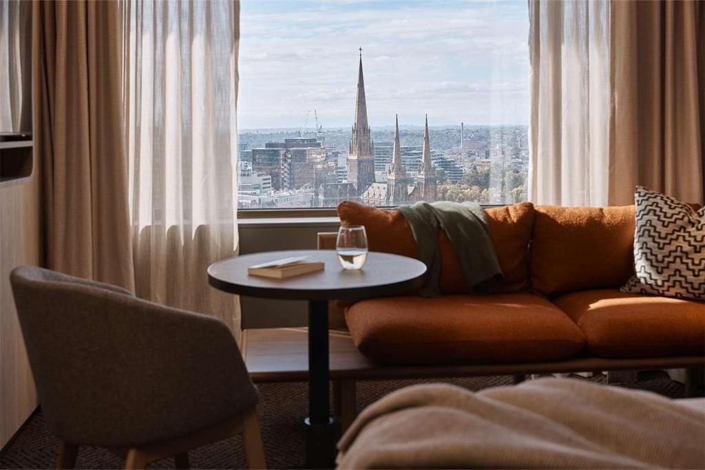 Rydges Melbourne — 1