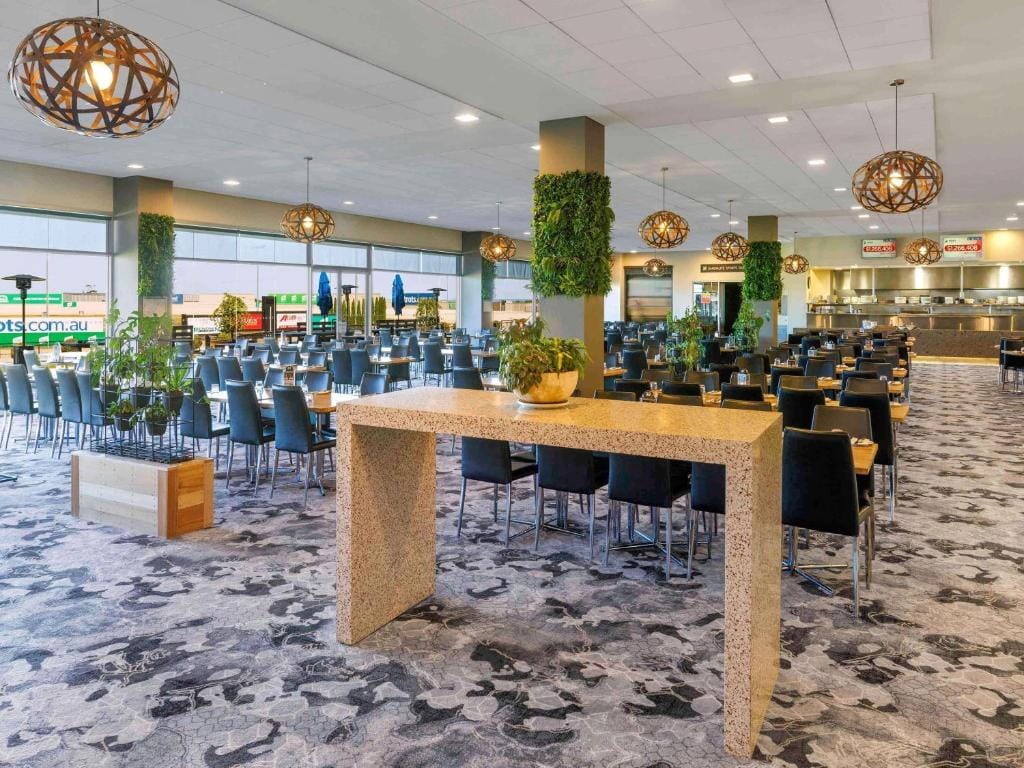 Mantra Melbourne Melton — 1