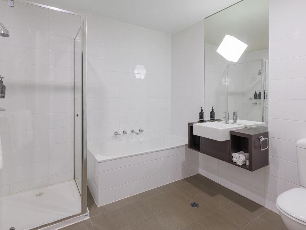 Mantra Melbourne Melton — 3