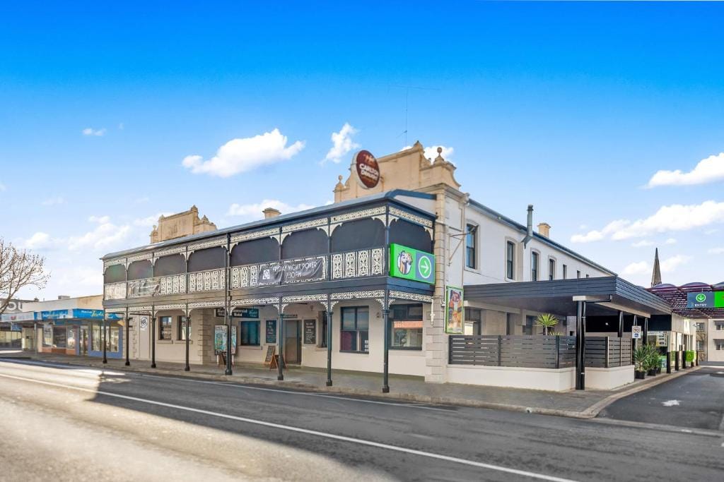 The Commercial Hotel — 1
