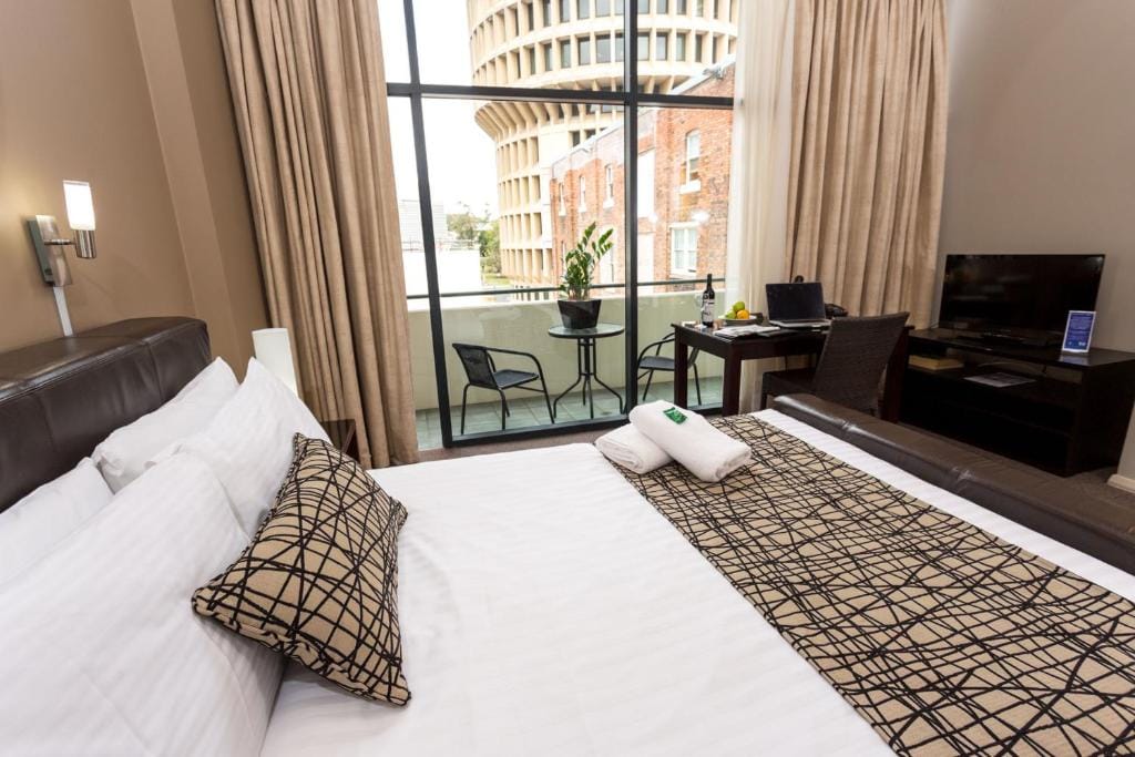Clarendon Hotel — 1