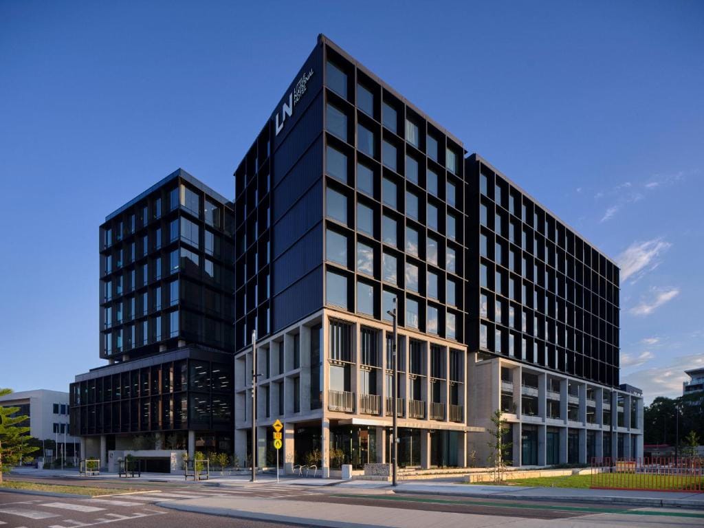 Little National Hotel Newcastle — 1