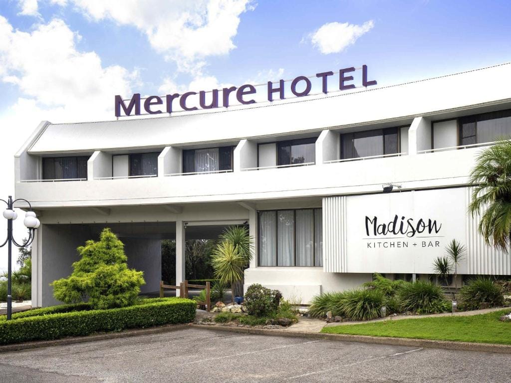 Mercure Charlestown — 1
