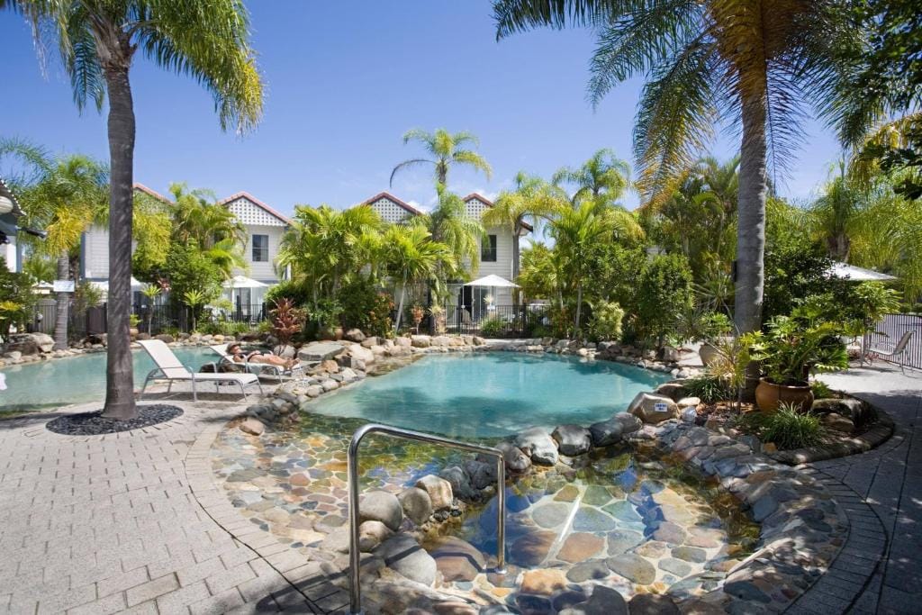 Skippers Cove Waterfront Resort — 5