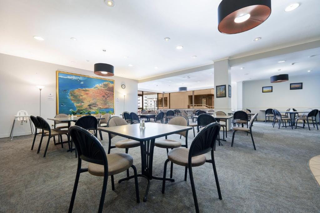 Comfort Inn & Suites Goodearth Perth — 4