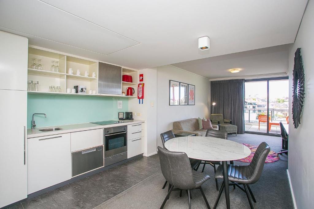 East Perth Suites Hotel — 5