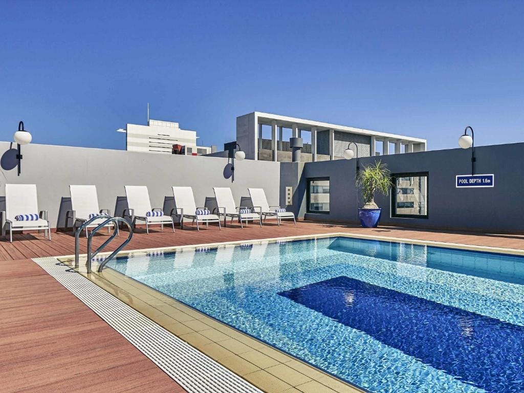 Mercure Perth — 1