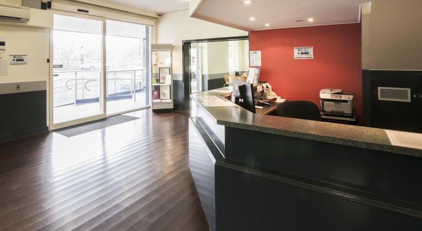 Miami Hotel Melbourne — 1