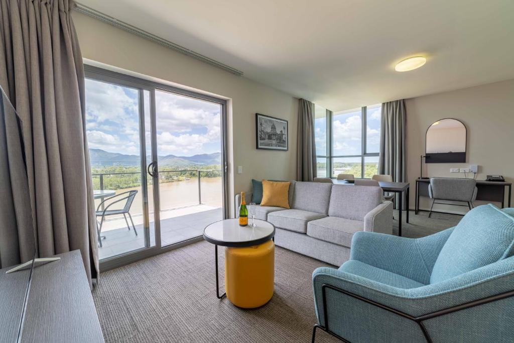 Quest Rockhampton — 1