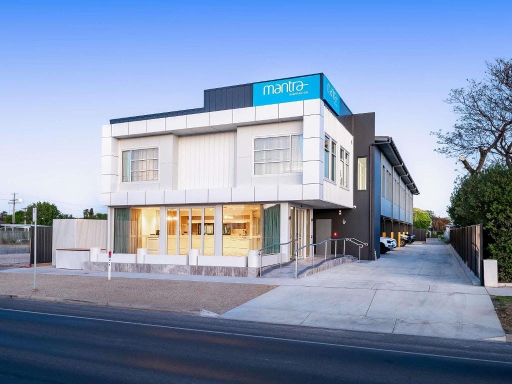 Mantra Shepparton — 1
