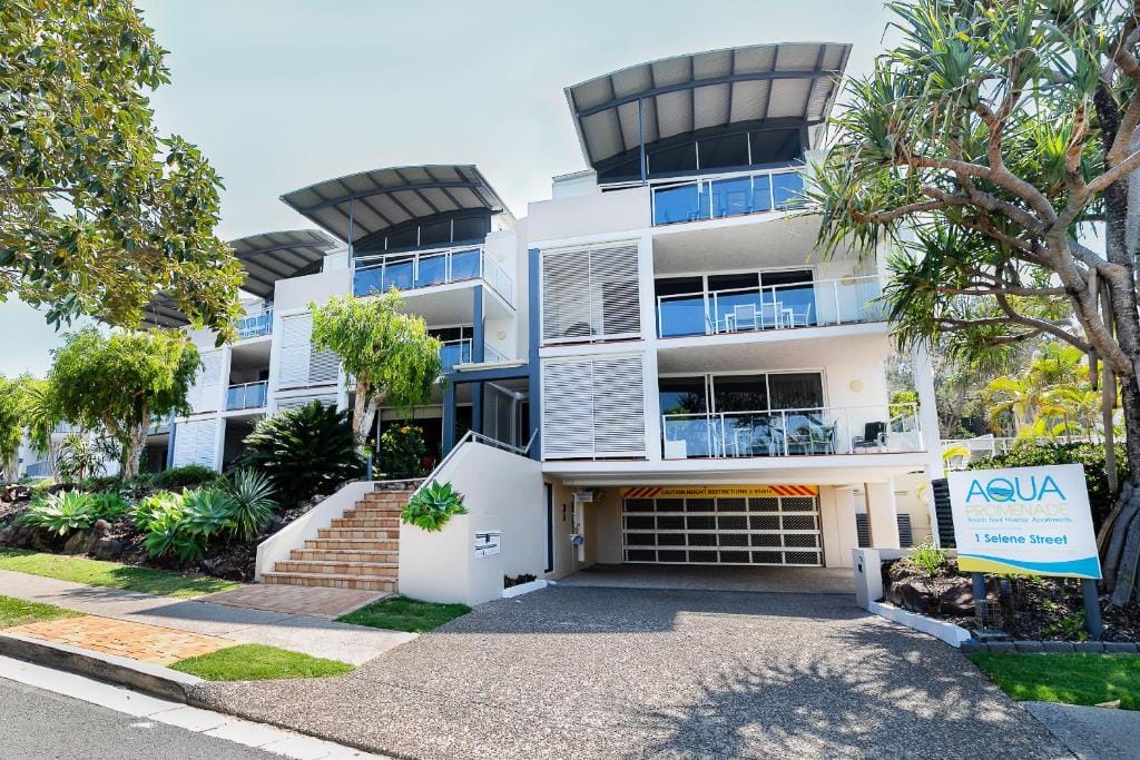 Aqua Promenade Beachfront Holiday Apartments — 1