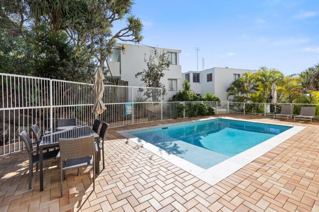 Aqua Promenade Beachfront Holiday Apartments — 3