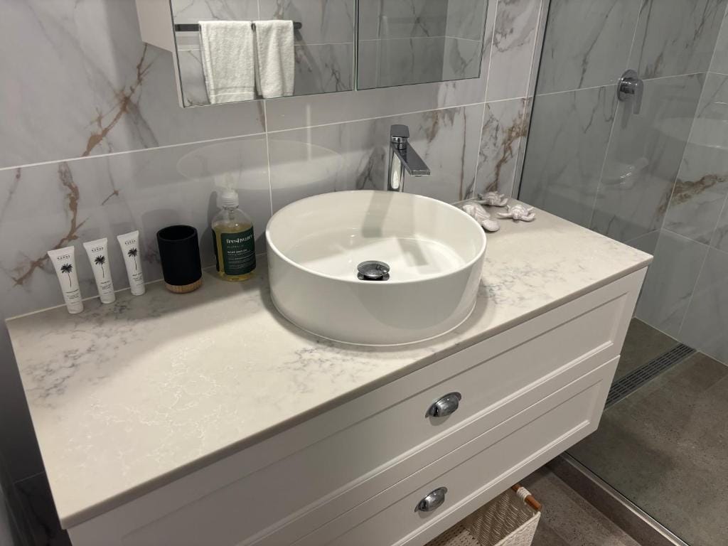 Aqua Promenade Beachfront Holiday Apartments — 4