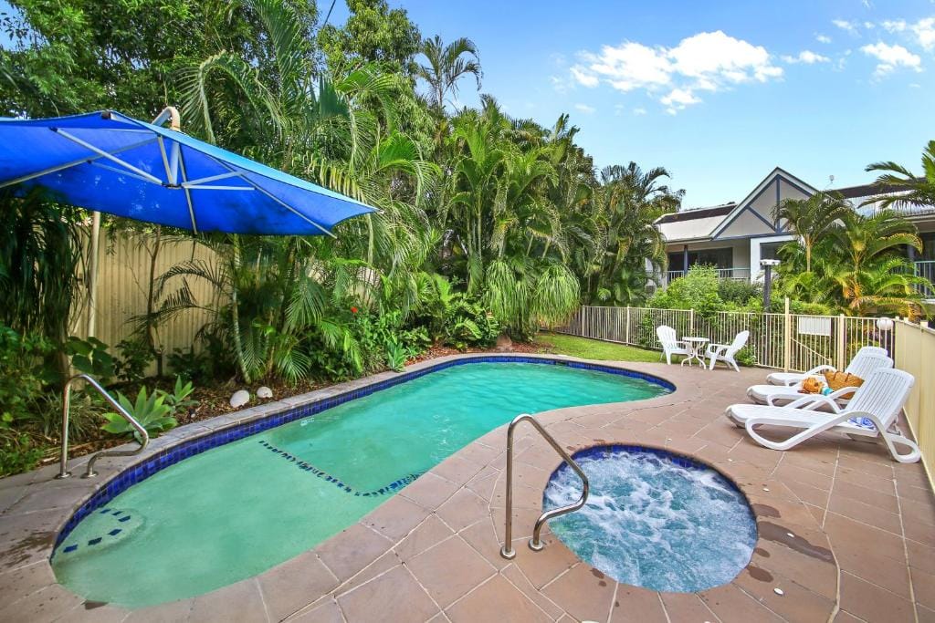 Chez Noosa Holiday Apartments — 4