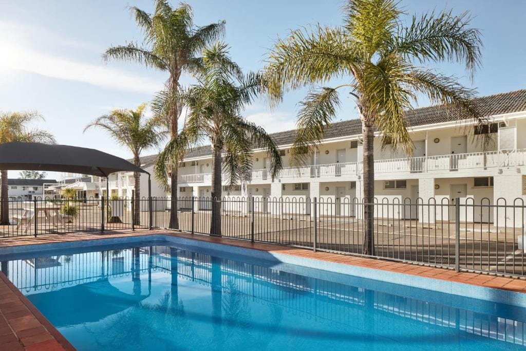 ibis Styles Tamworth — 4