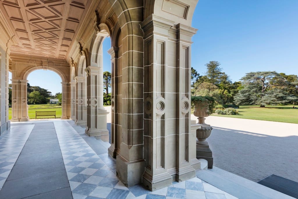 Lancemore Mansion Hotel Werribee Park — 1