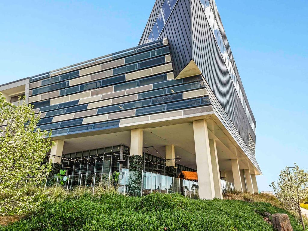 Mercure Melbourne Caroline Springs — 1