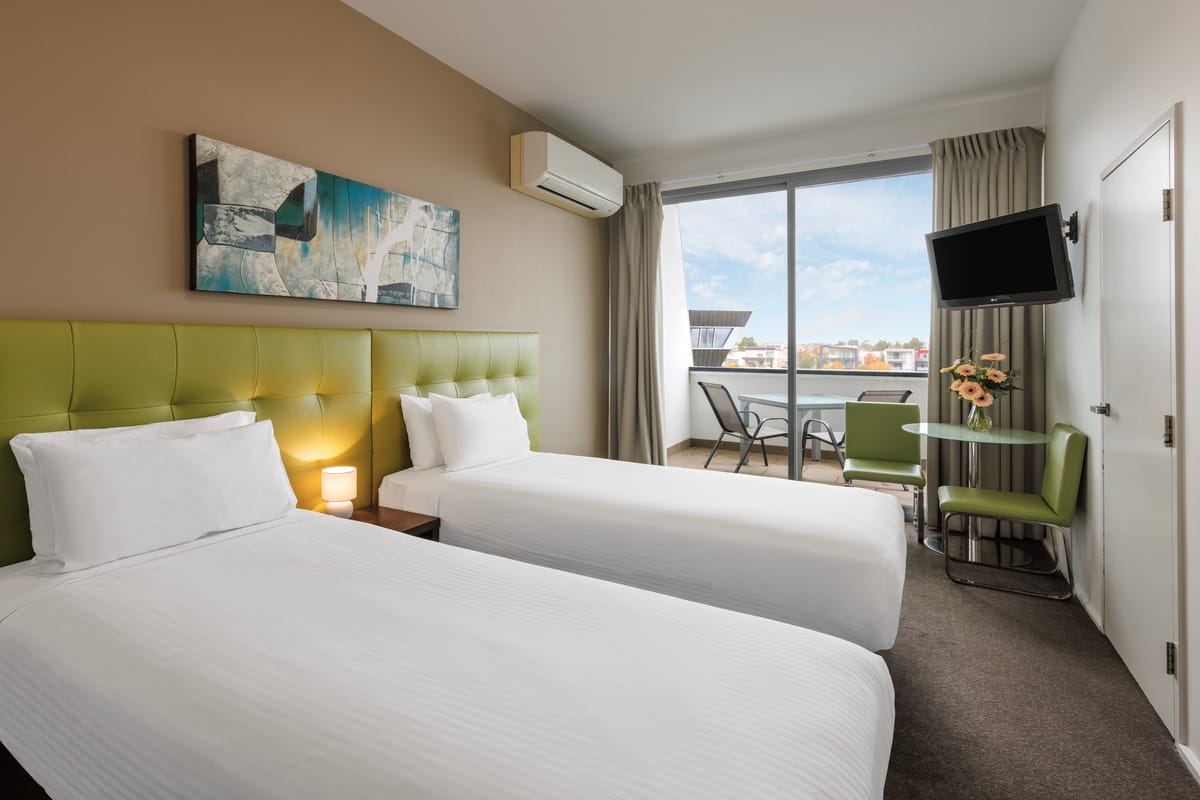 Mercure Melbourne Caroline Springs — 4