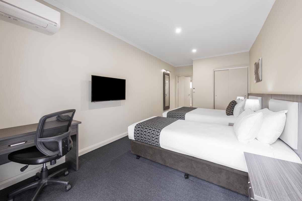 Quality Hotel Melbourne Airport — 1