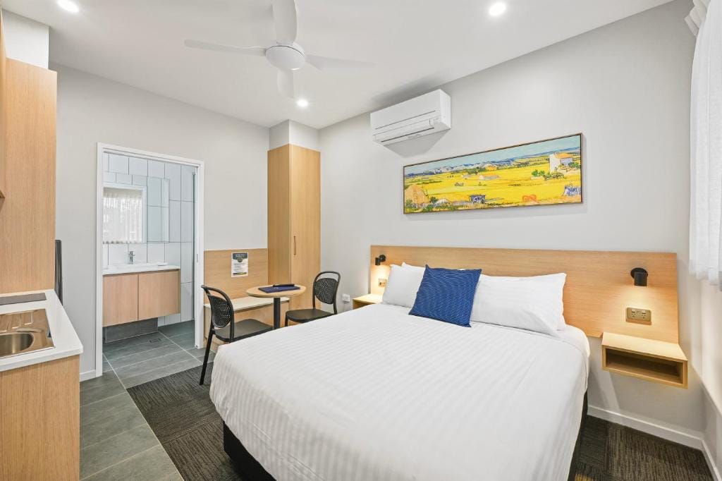 Avenue WEST Studio Units — 1