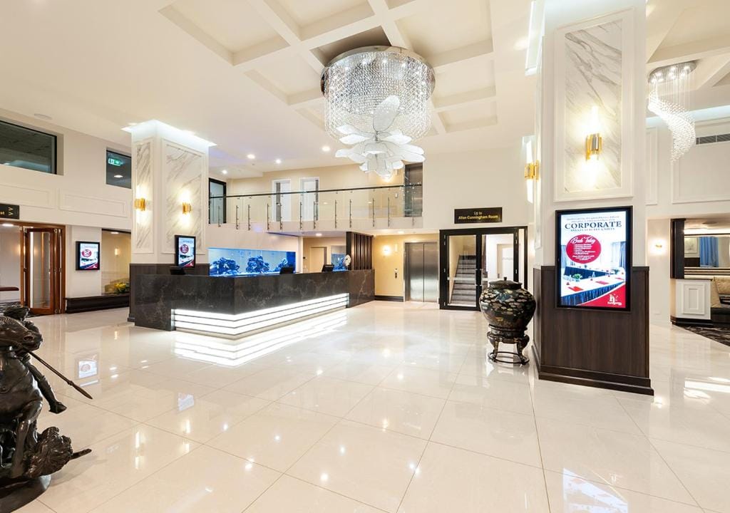 Burke and Wills Hotel Toowoomba — 1