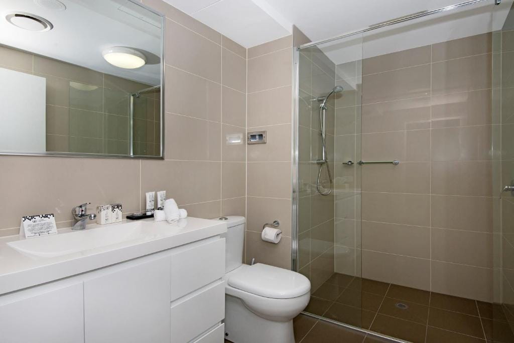 Allure Hotel & Apartments — 3