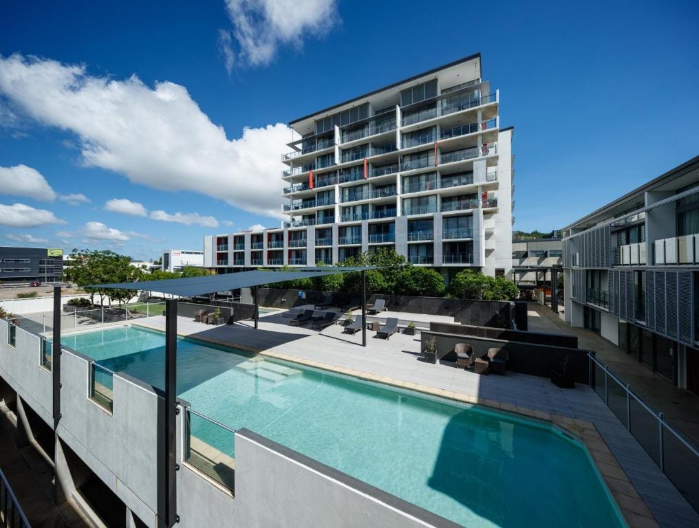 Central Islington Apartments — 1