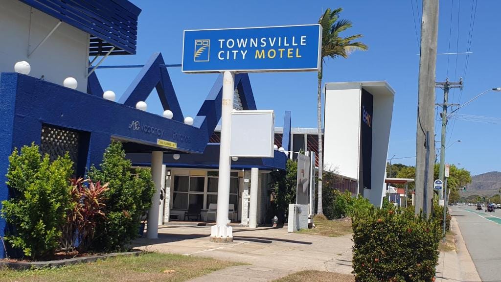 Townsville City Motel — 1
