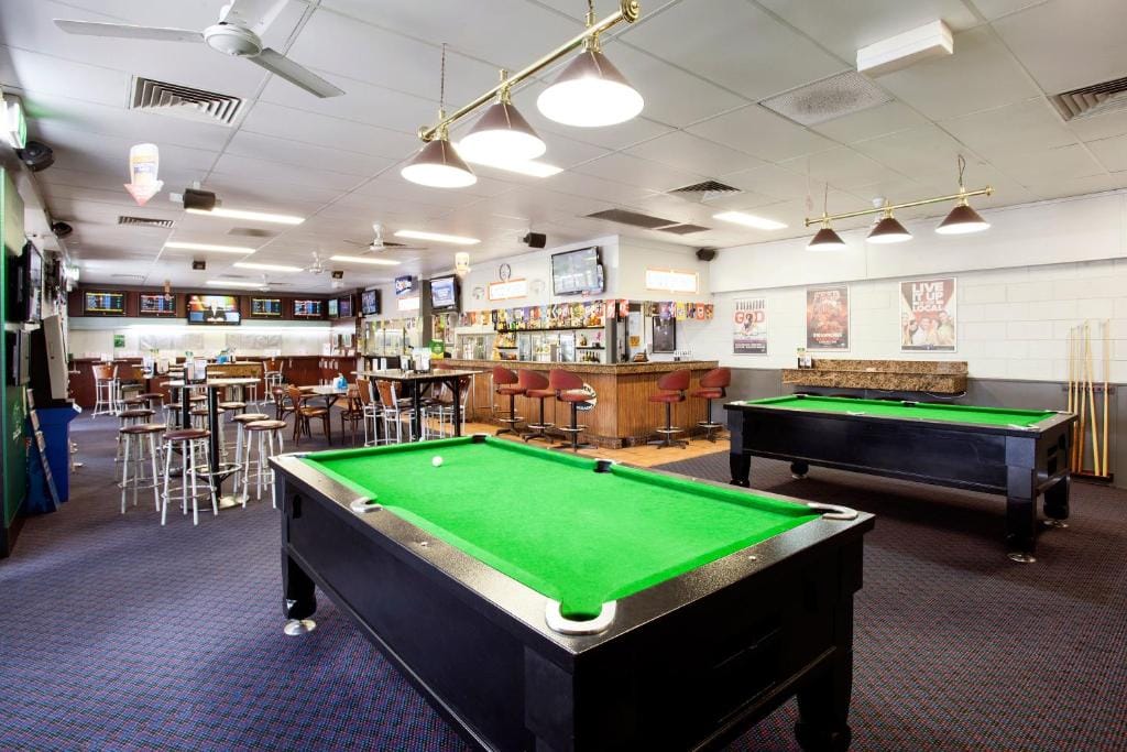 Upper Ross Hotel — 5