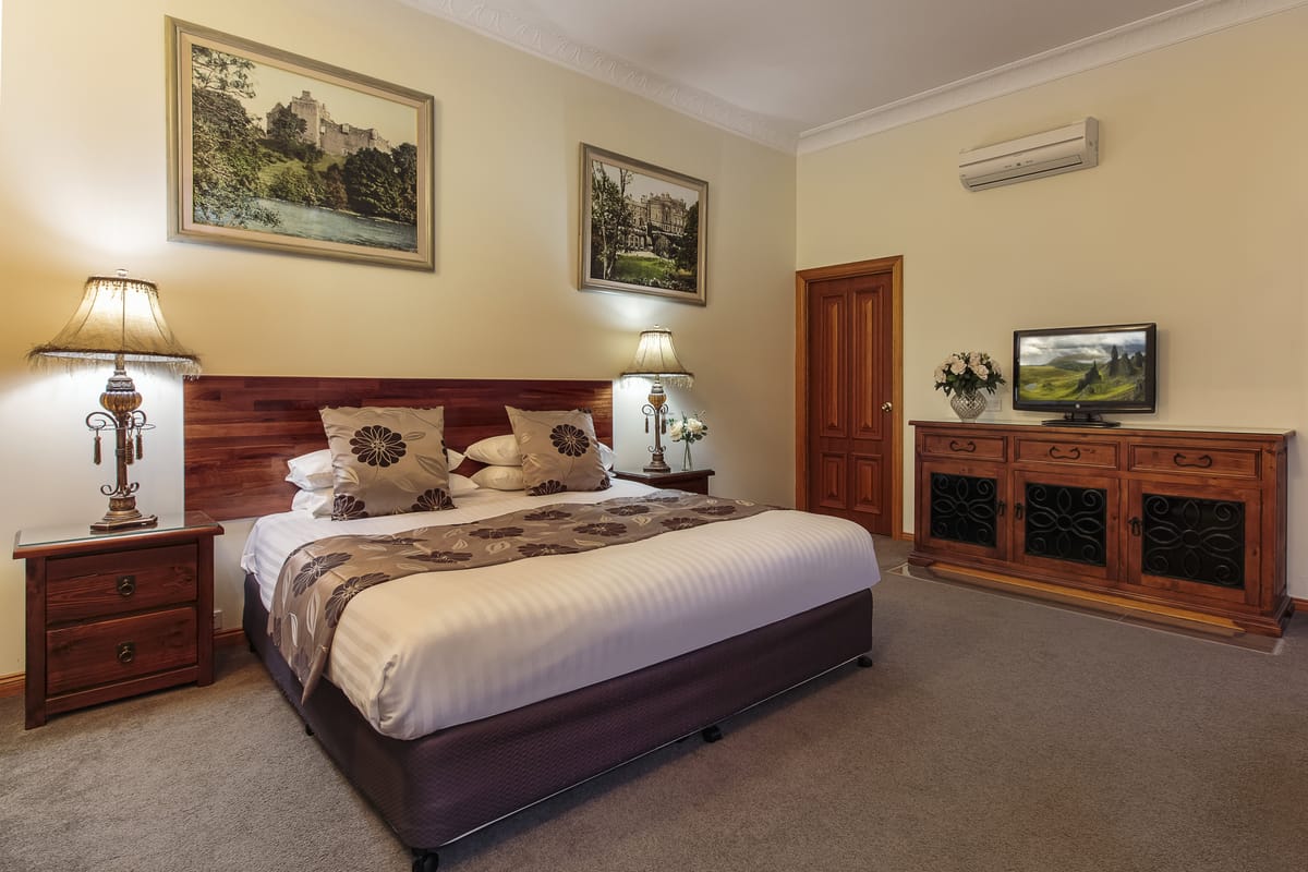 Mt Tamborine Stonehaven Guest House — 5