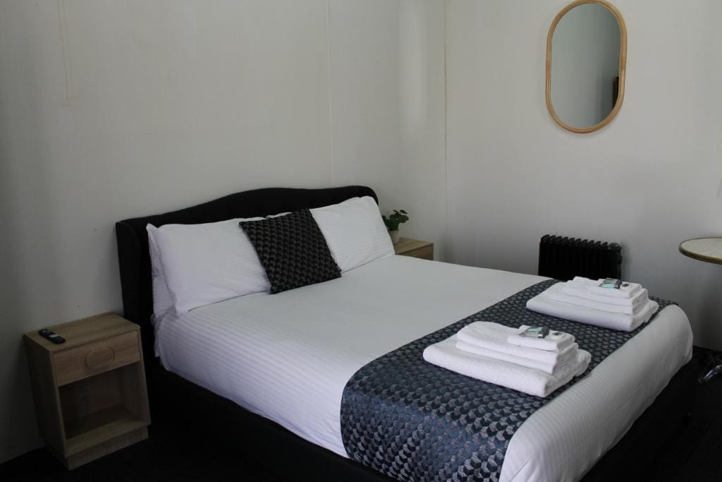 Romano's Hotel & Suites Wagga Wagga — 1