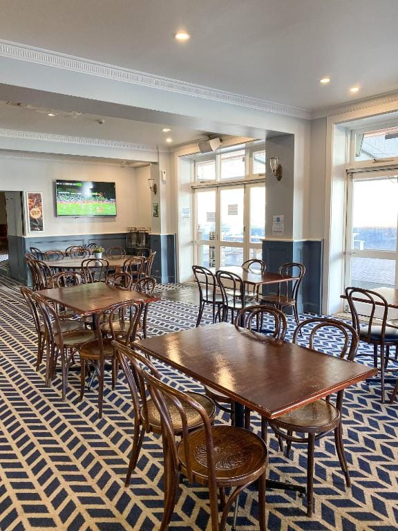 Romano's Hotel & Suites Wagga Wagga — 4