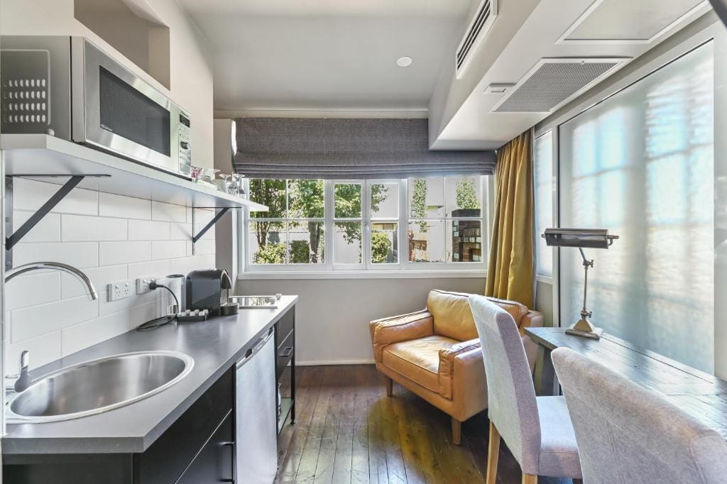 The Houston Boutique Hotel Wagga — 2