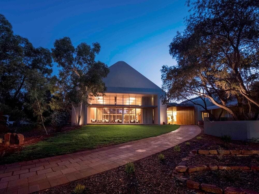 Emu Walk Apartments — 1
